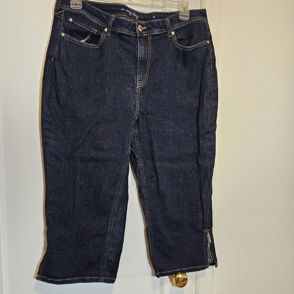 In Every Story demin capris